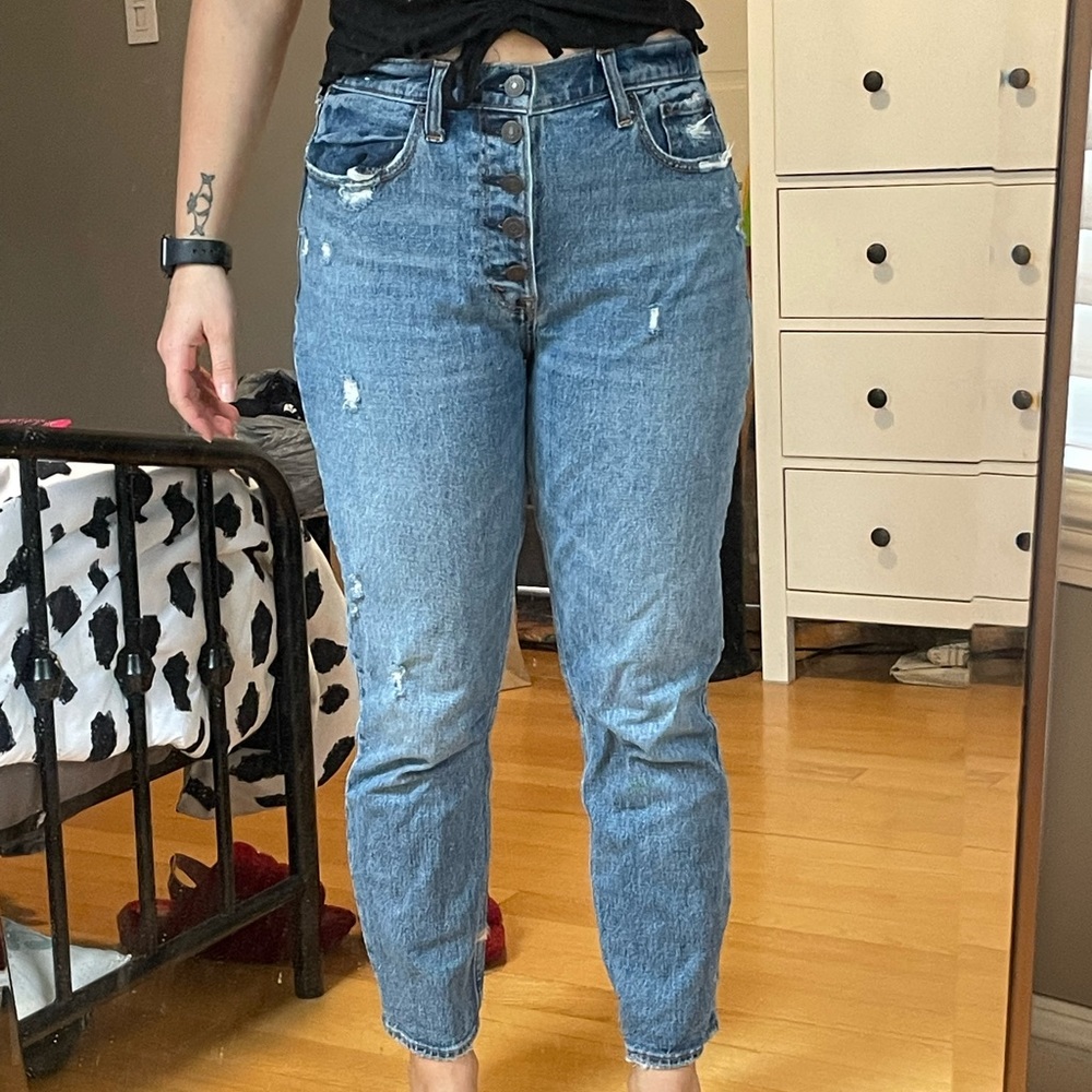 Abercrombie high rise mom jean